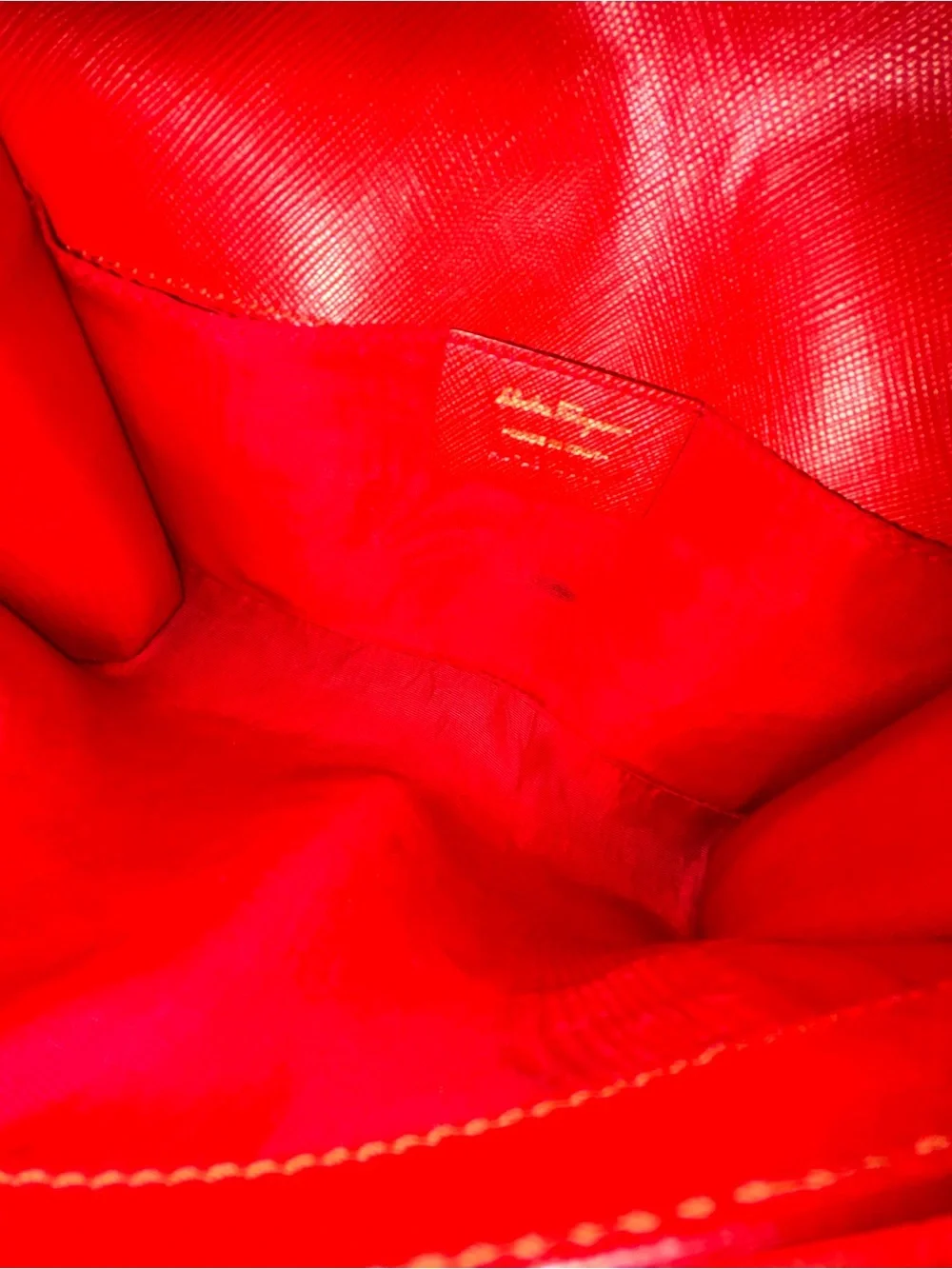 Salvatore Ferragamo 10 signature